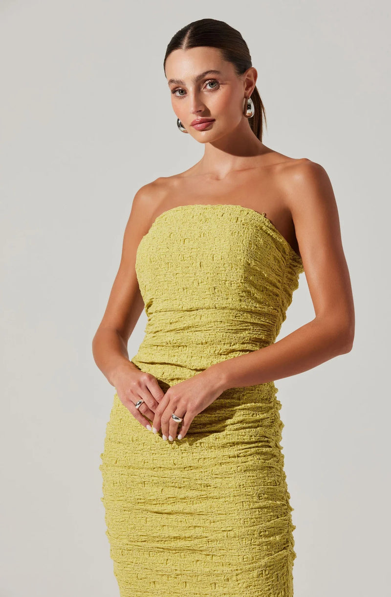 Vestido Strapless color verde claro