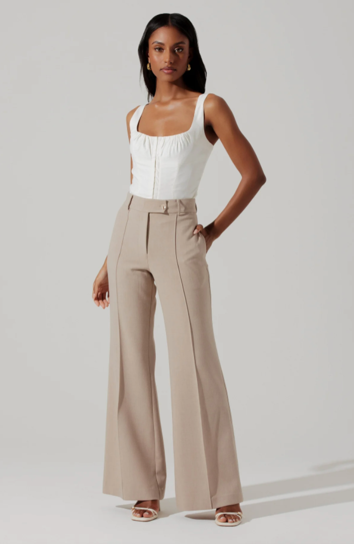 Pantalones acampanados high-waisted color taupe - ICONYWEAR