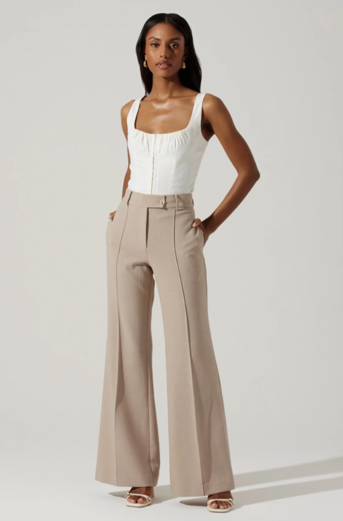 Pantalones acampanados high-waisted color taupe - ICONYWEAR