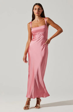 Vestido Maxi de satin color rosa - ICONYWEAR