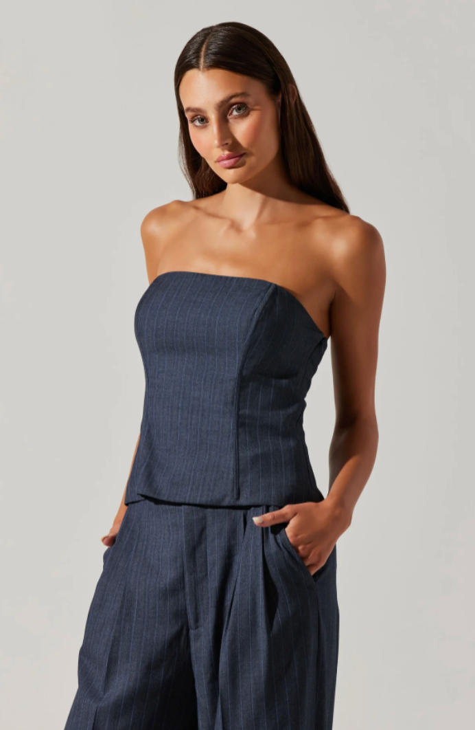 Top strapless azul ajustable por la espalda - ICONYWEAR