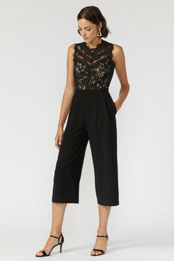 Jumpsuit negro con encaje en la parte superior - ICONYWEAR