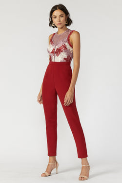 Jumpsuit rojo con encaje en la parte superior - ICONYWEAR