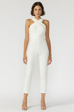 Jumpsuit blanco halter cruzado de encaje - ICONYWEAR