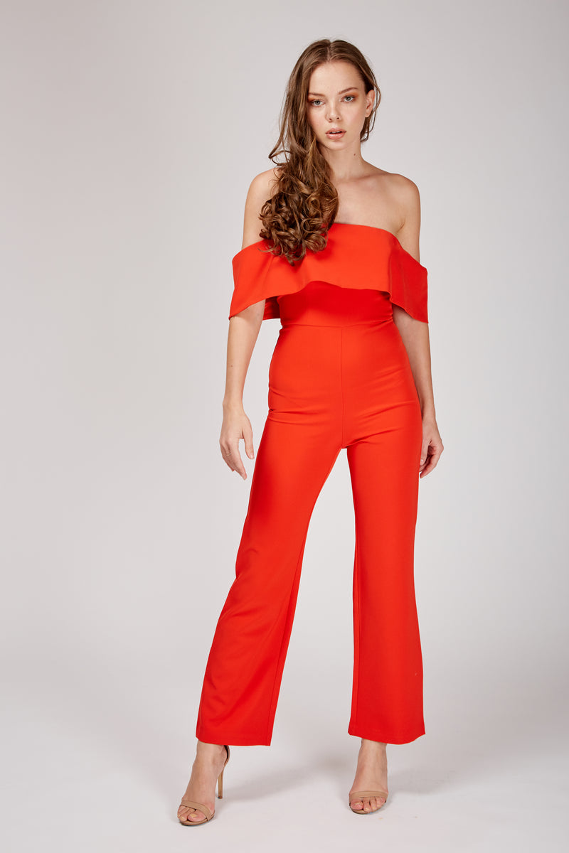 Jumpsuit rojo con hombros descubiertos - ICONYWEAR