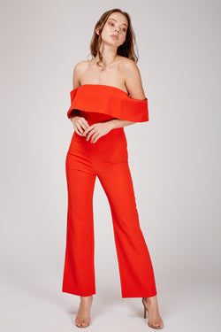 Jumpsuit rojo con hombros descubiertos - ICONYWEAR